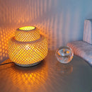 Luminária de Mesa de Bambu Nest