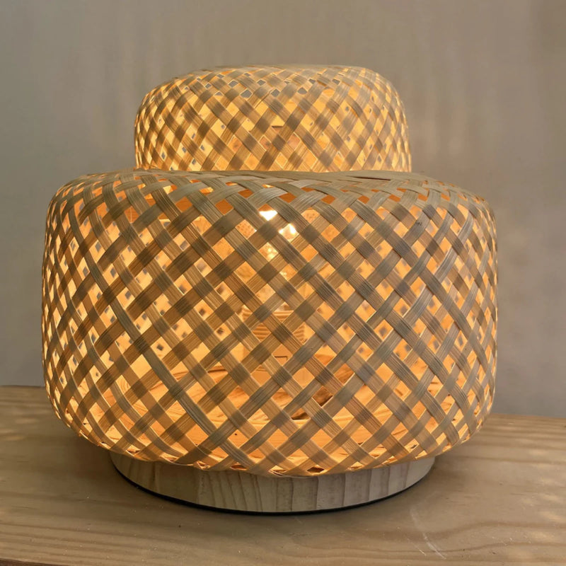 Luminária de Mesa de Bambu Nest